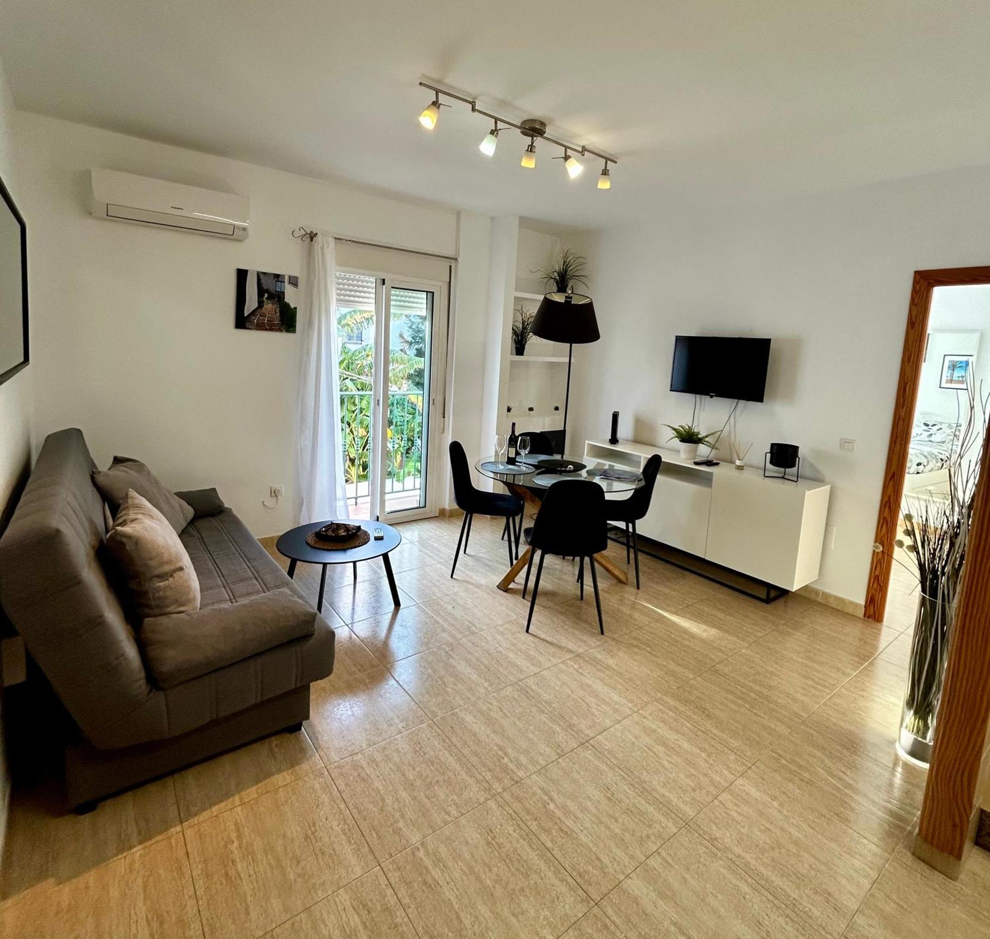 Numali Apartamento Nerja Ngoại thất bức ảnh